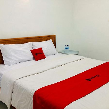 ホテル Reddoorz Syariah Near Umy Yogyakarta 2 Ngabean エクステリア 写真