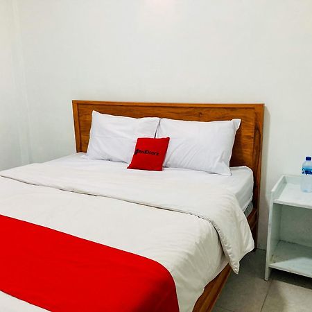 ホテル Reddoorz Syariah Near Umy Yogyakarta 2 Ngabean エクステリア 写真