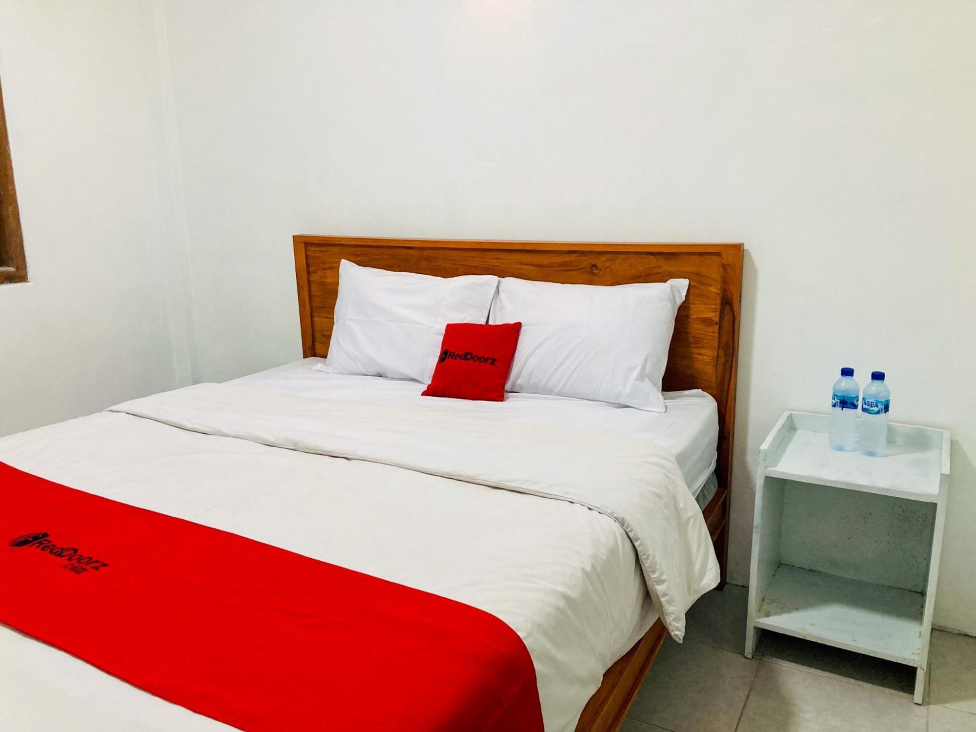 ホテル Reddoorz Syariah Near Umy Yogyakarta 2 Ngabean エクステリア 写真