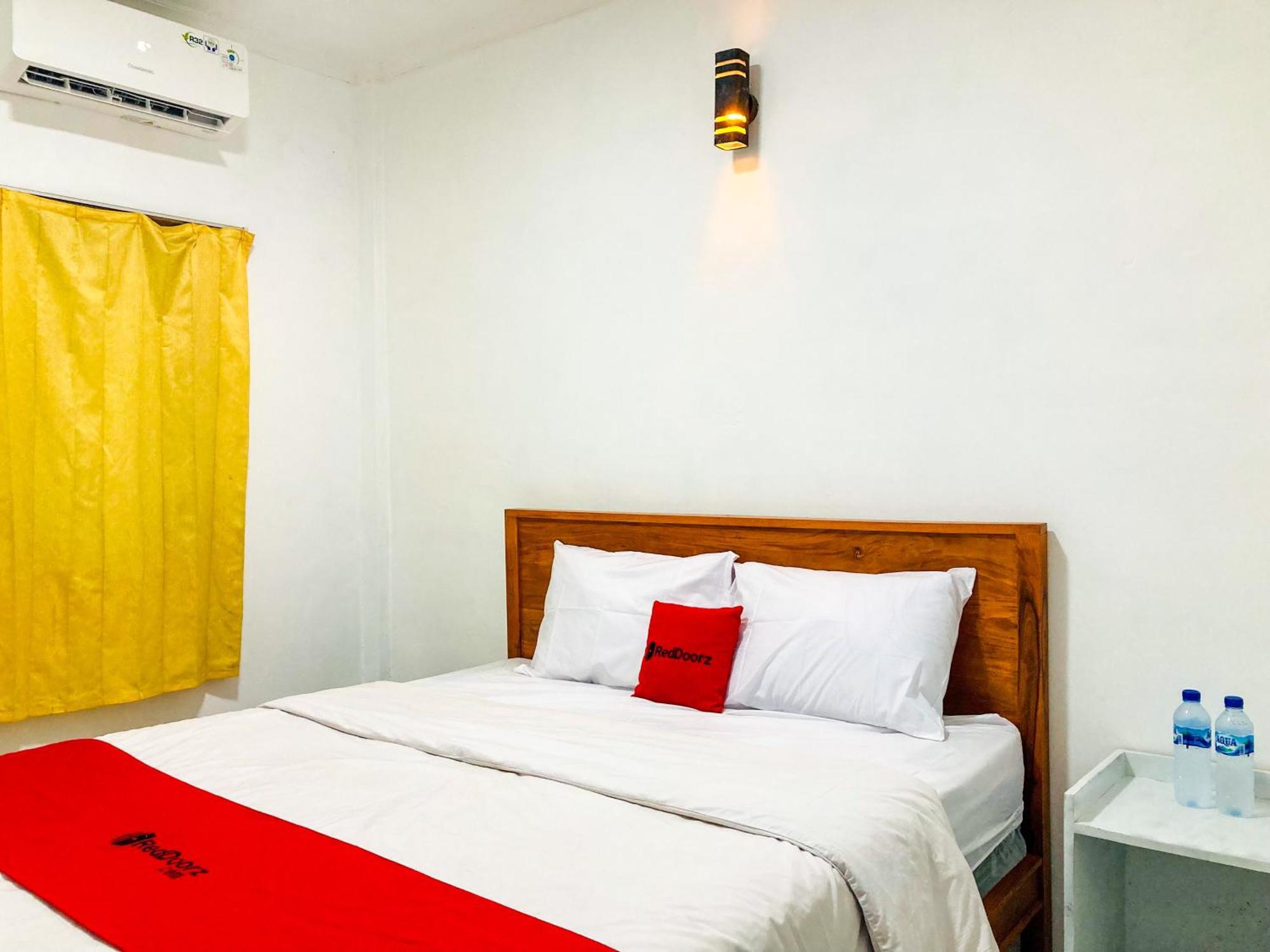 ホテル Reddoorz Syariah Near Umy Yogyakarta 2 Ngabean エクステリア 写真
